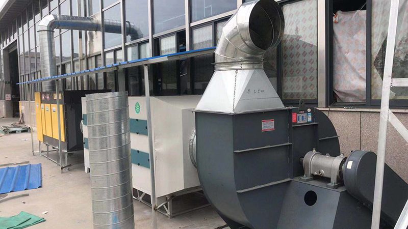 烧烤店油烟净化器材质选择：耐用与清洗兼顾